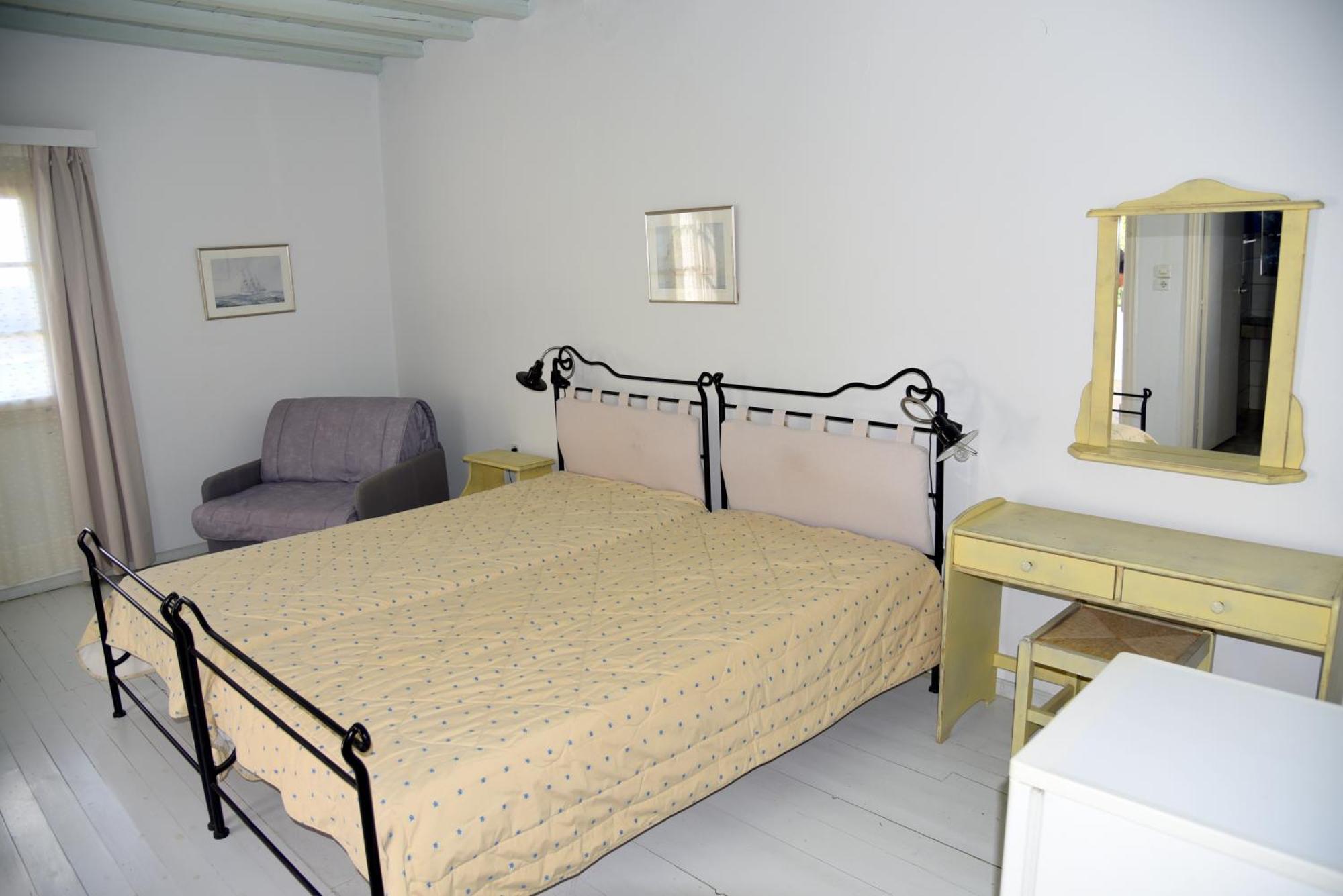 Spitia Vasili Aparthotel Kapsálion Exteriör bild