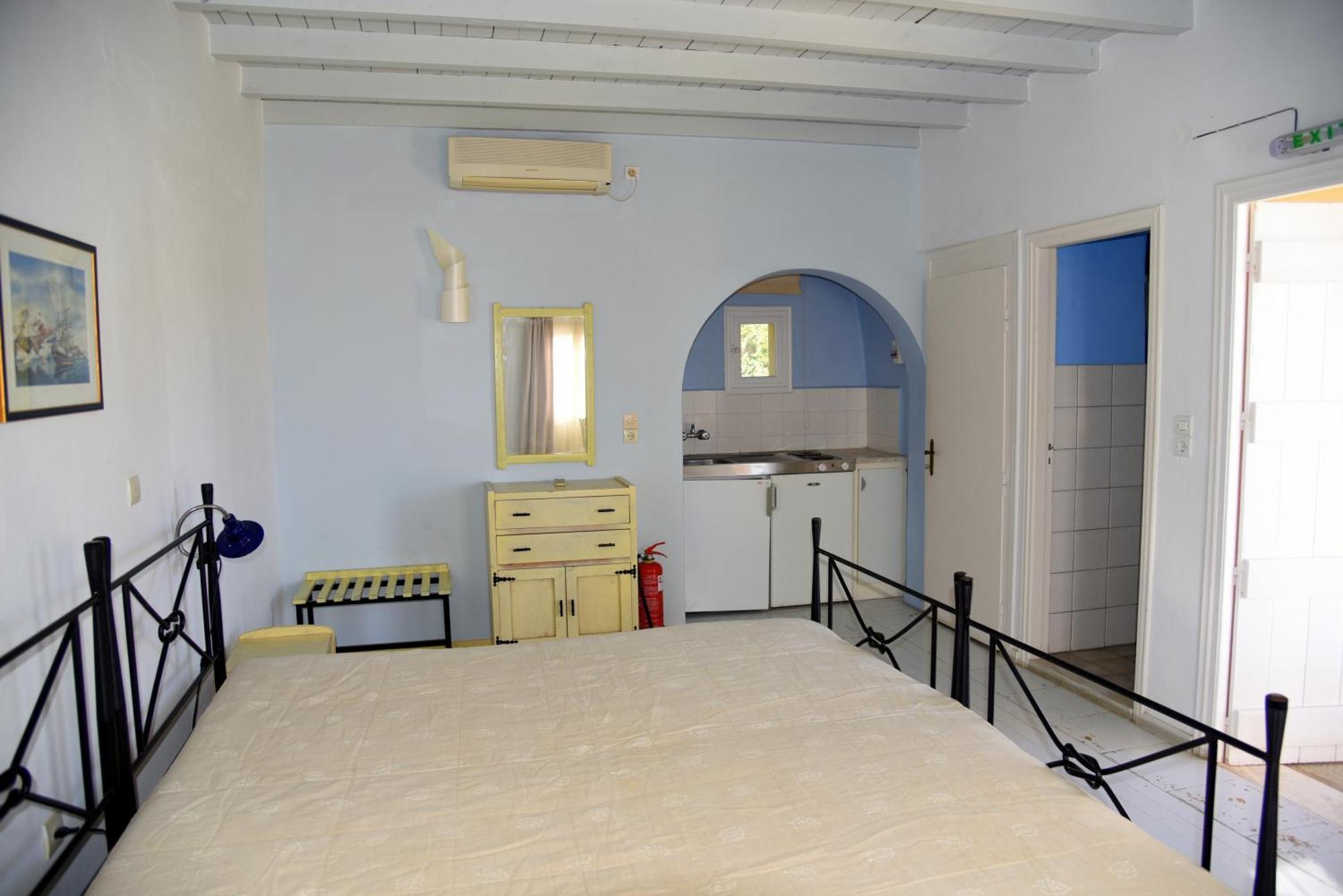 Spitia Vasili Aparthotel Kapsálion Exteriör bild